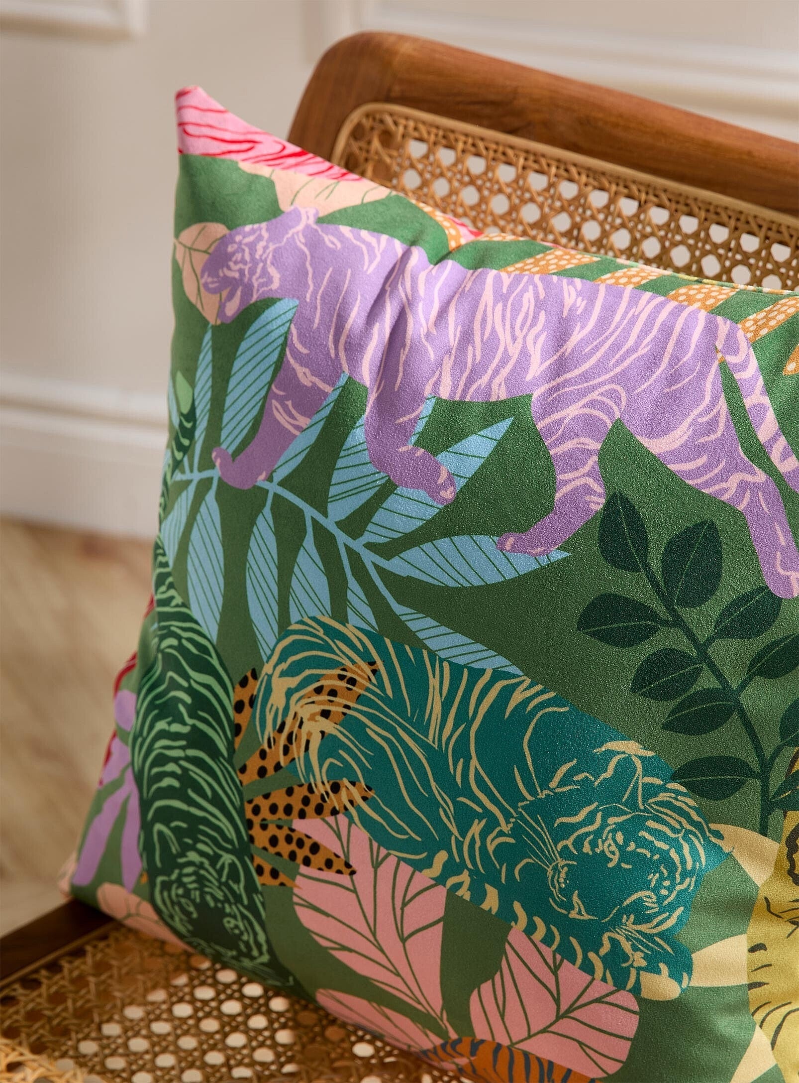 Velvet Cushion Green Tigress