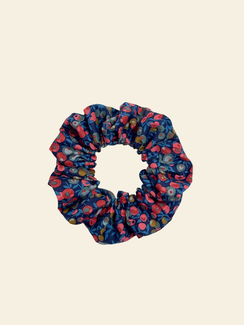 Berry red scrunchie by Kikiwi